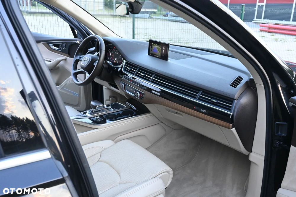 Audi Q7 - 21