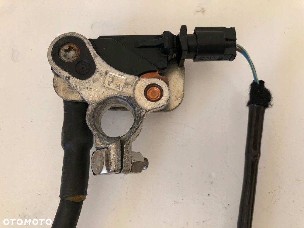 LAND ROVER EVOQUE L538 KLEMA BJ32-100679-AC - 2