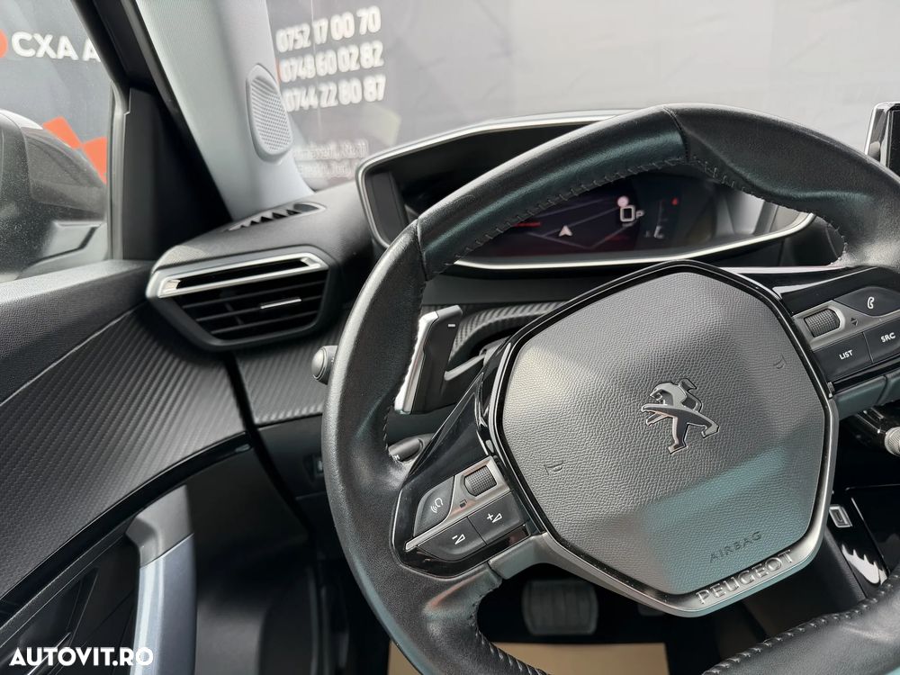 Peugeot 2008 BlueHDi 130 EAT8 Allure - 11