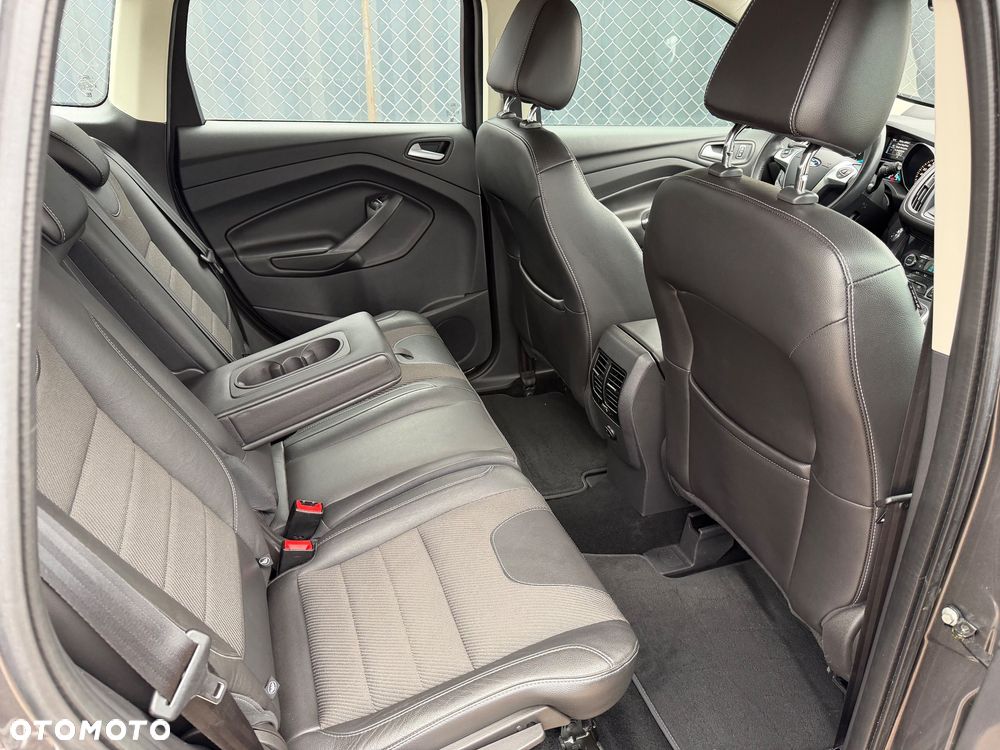 Ford Kuga - 11