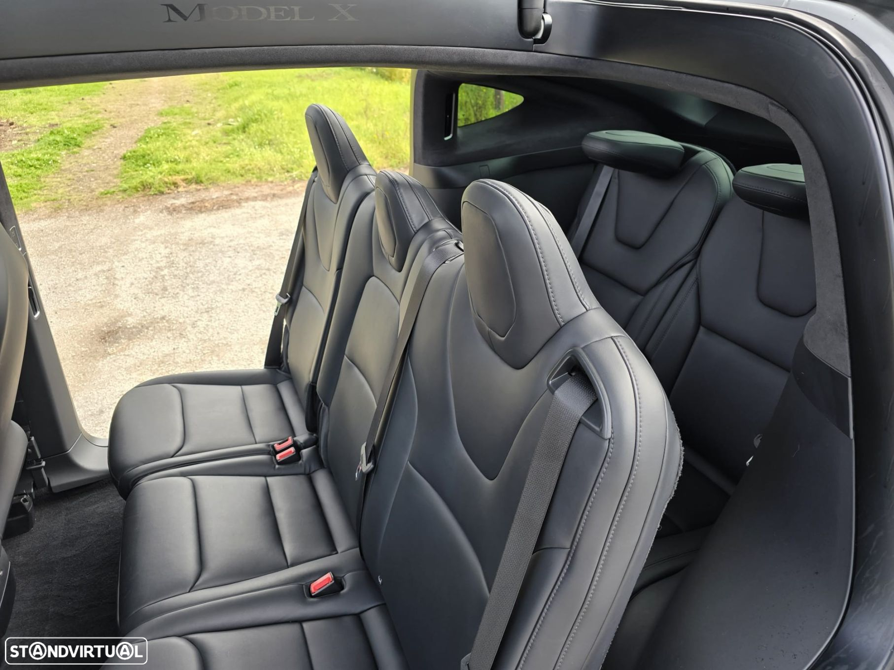 Tesla Model X 100D - 11