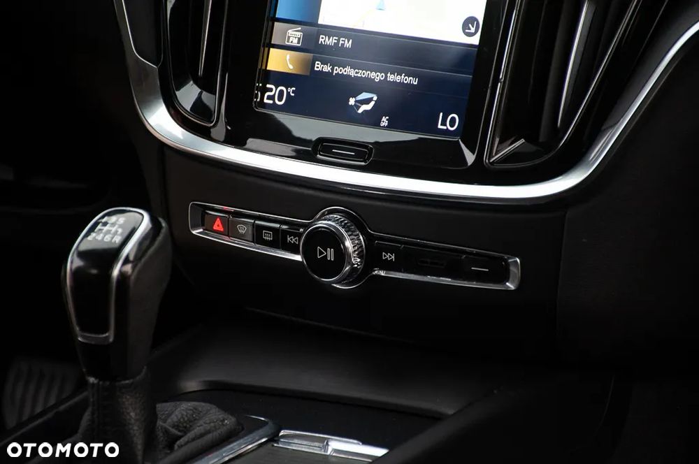 Volvo V60 D3 Momentum Core - 25