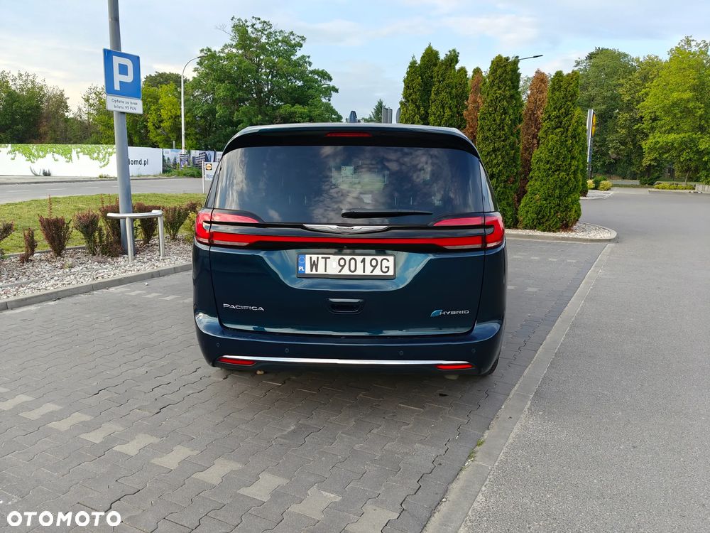 Chrysler Pacifica - 13