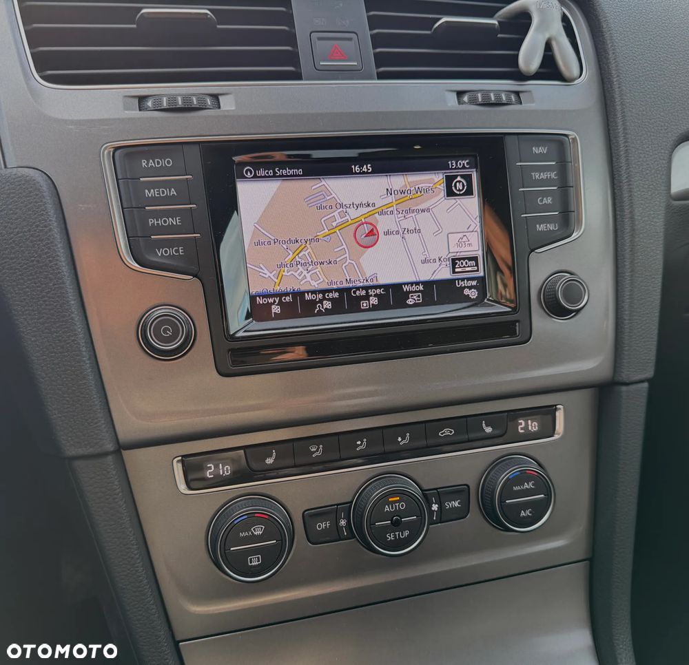 Volkswagen Golf - 15