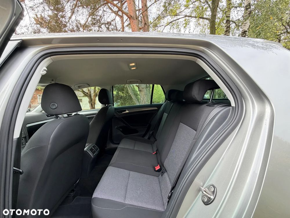 Volkswagen Golf 1.2 TSI BMT Trendline Perfectline - 22