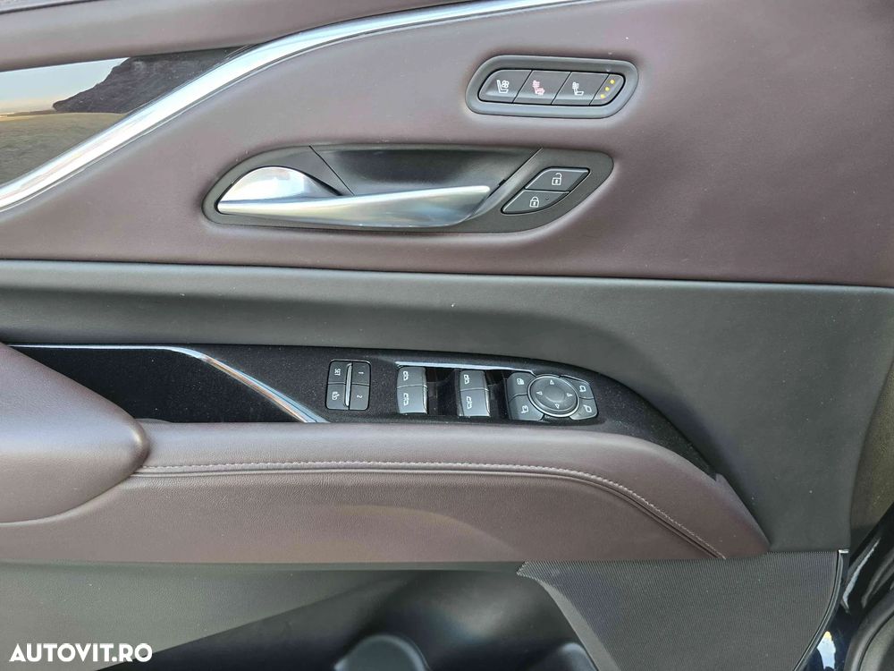 Cadillac Escalade - 12