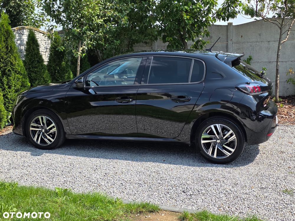 Peugeot 208 - 12