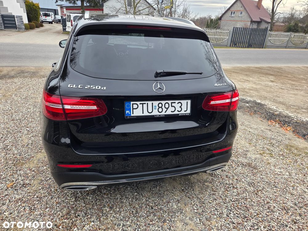 Mercedes-Benz GLC 250 d 4Matic 9G-TRONIC AMG Line - 14