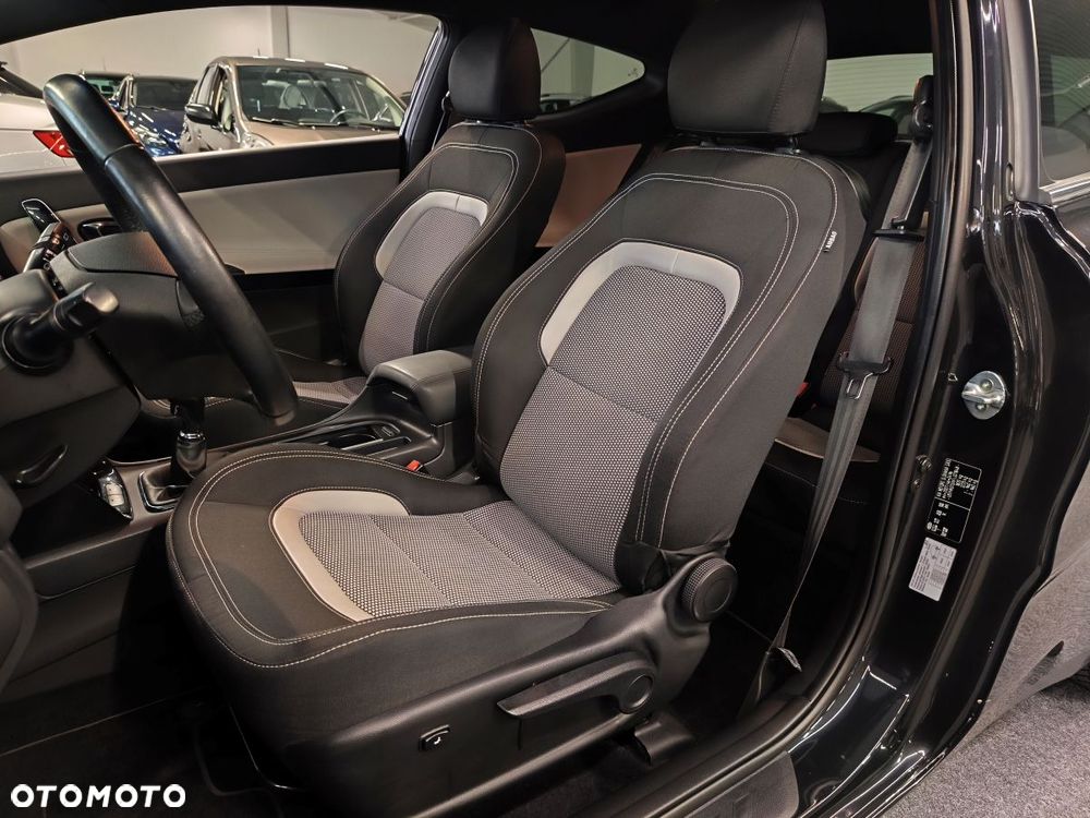 Kia Ceed 1.6 GDI Smart Plus - 7