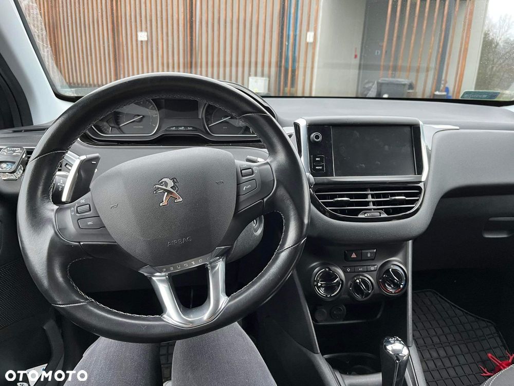 Peugeot 208 PureTech 82 ETG5 Stop & Start Active - 4