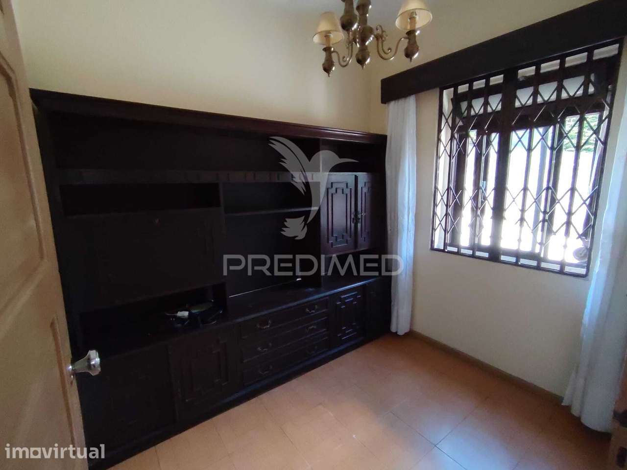 Moradia T1 em Oliveira do Douro - Grande imagem: 3/6