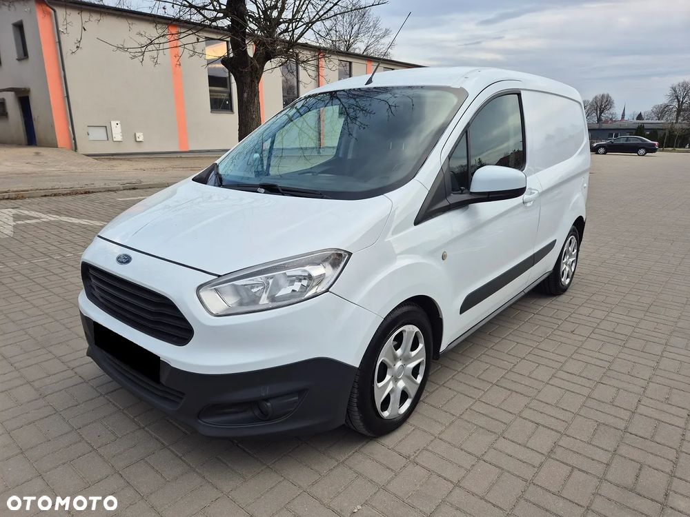 Ford TRNSIT COURIER