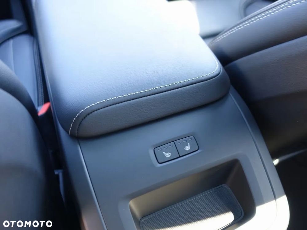 Volvo XC 60 T8 AWD Ultra Black Edition - 29