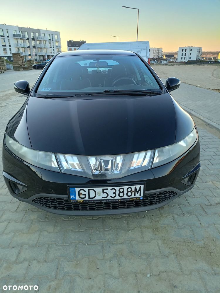 Honda Civic 1.8 Comfort - 3