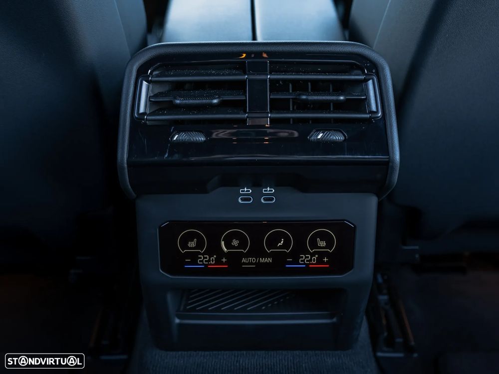 BMW i5 Touring eDrive40 - 12