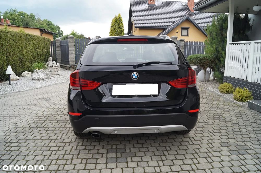 BMW X1 sDrive18i - 16
