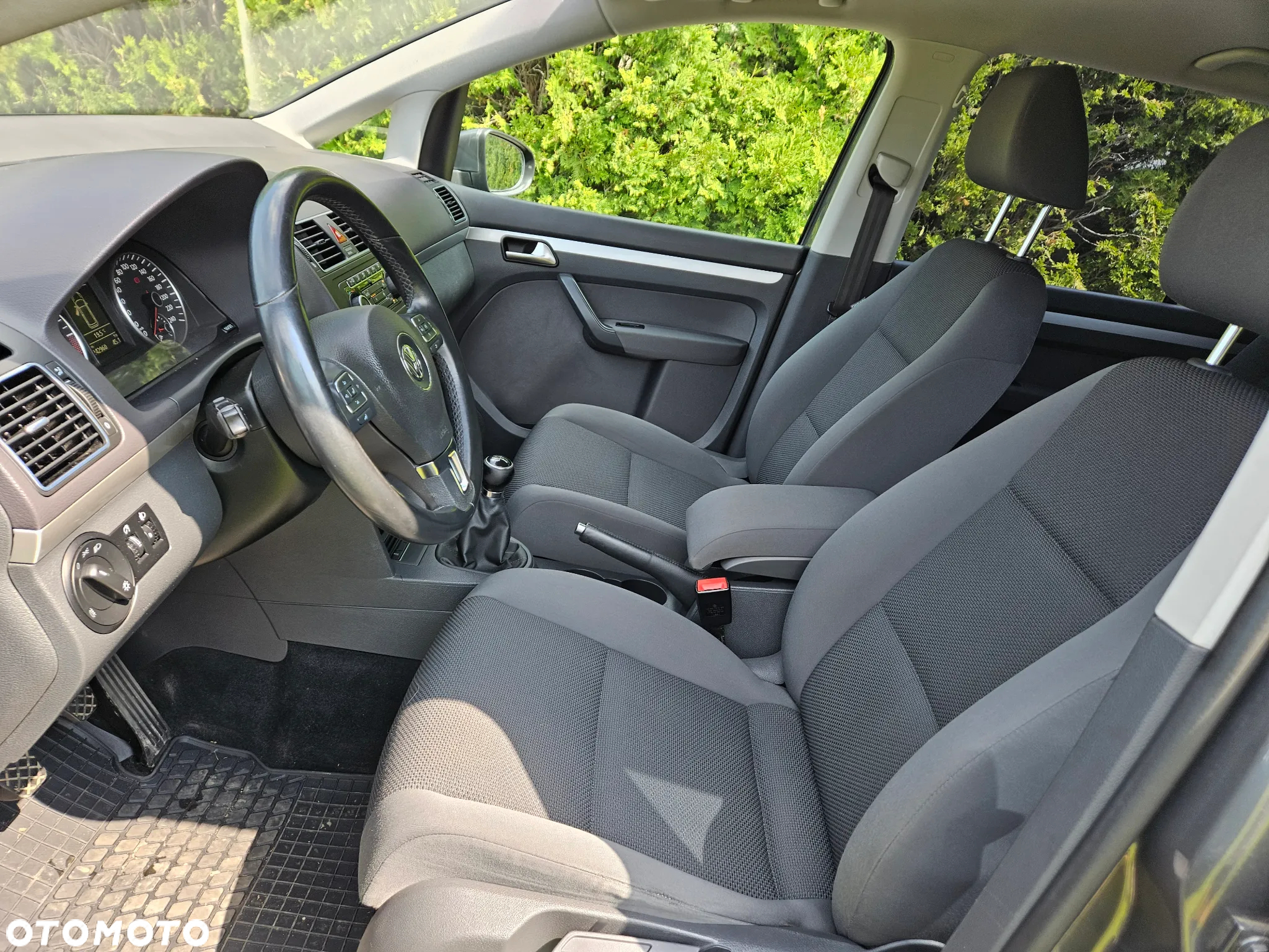 Volkswagen Touran 1.6 TDI DPF BlueMot Comfortline - 7