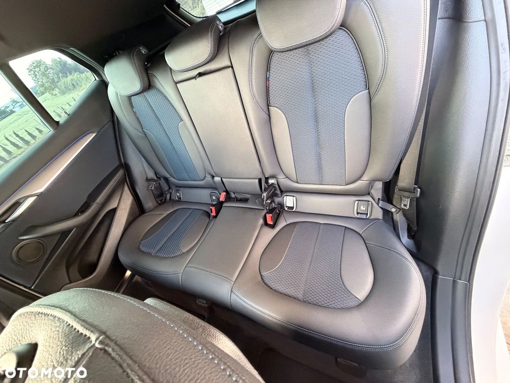 BMW X2 sDrive18i M Sport - 12
