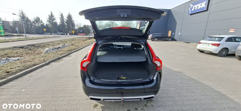 Volvo V60 D6 AWD Plug-in Hybrid Summum - 29