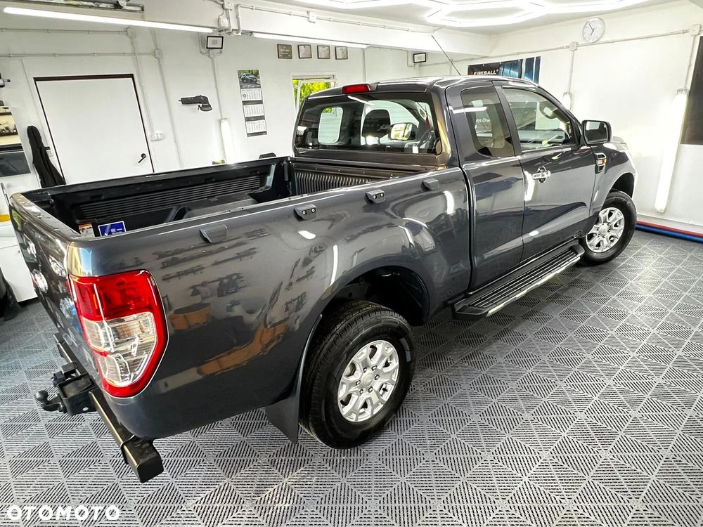Ford Ranger XLT - 35