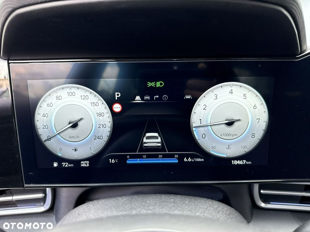 Hyundai Elantra 1.6 Executive CVT - 14