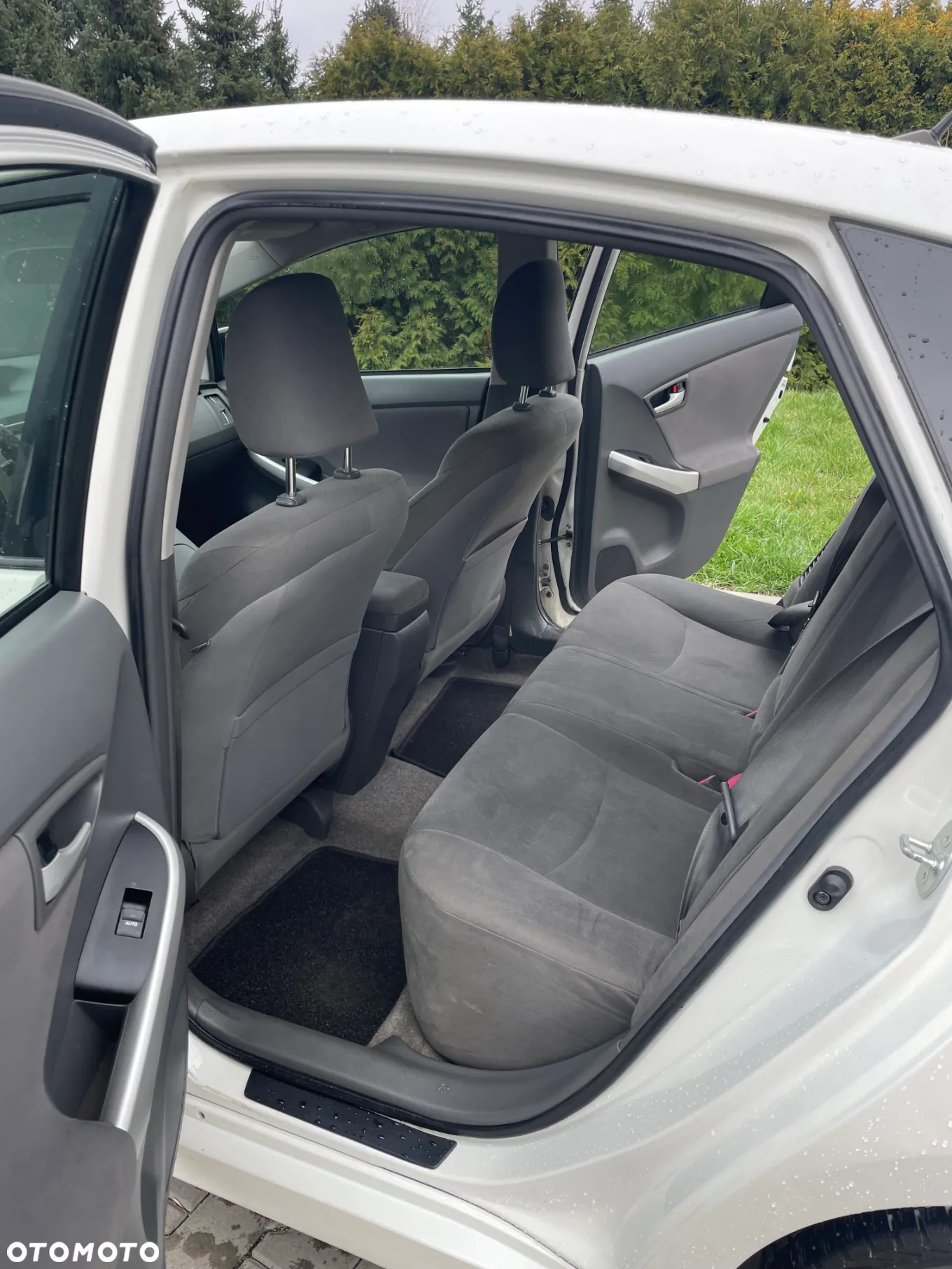 Toyota Prius - 11