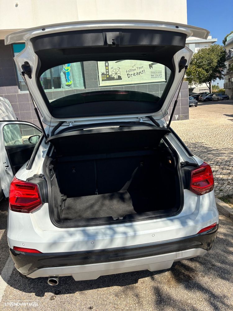 Audi Q2 1.6 TDI S tronic design - 4