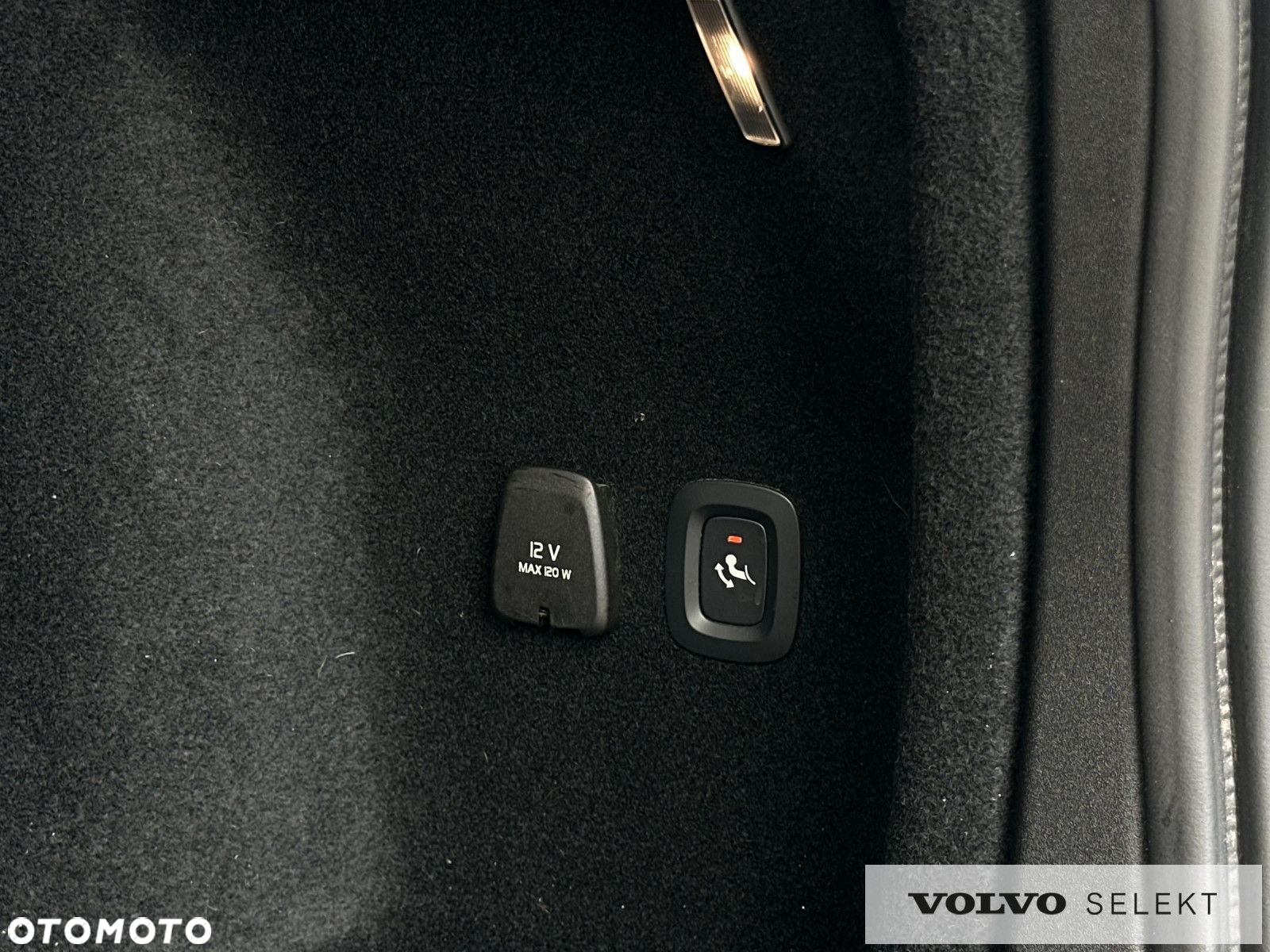 Volvo V60 Cross Country - 24