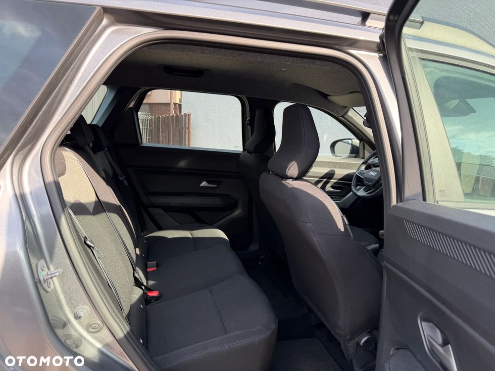 Dacia Bigster 1.2 TCe mHEV Essential - 11
