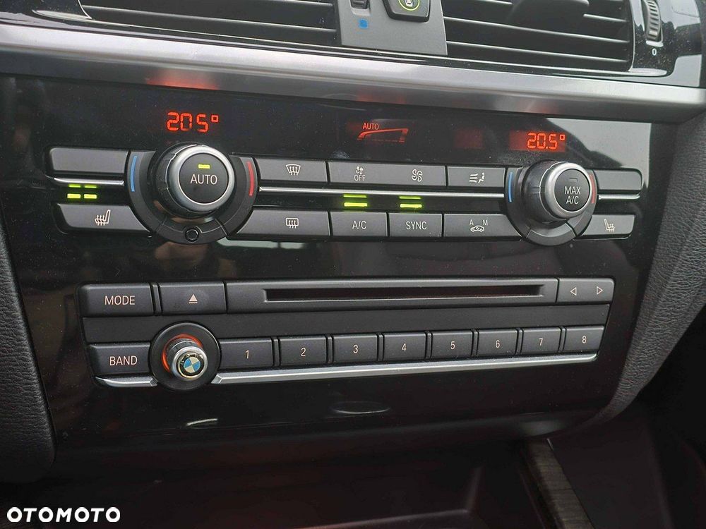 BMW X4 xDrive28i xLine - 9