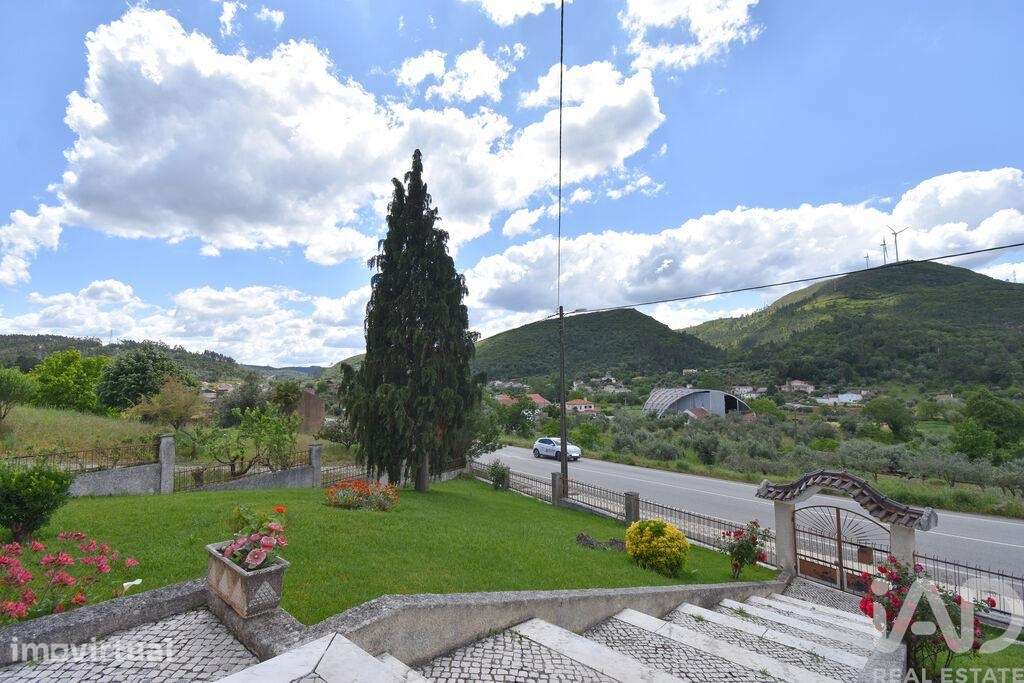 Casa / Villa T4 em São Miguel, Santa Eufémia e Rabaçal de 420 m2 - Grande imagem: 4/38