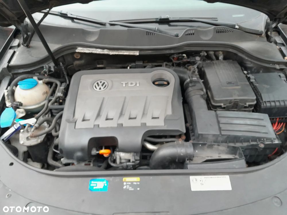 Volkswagen Passat 2.0 TDI BlueMotion Technology Comfortline - 20