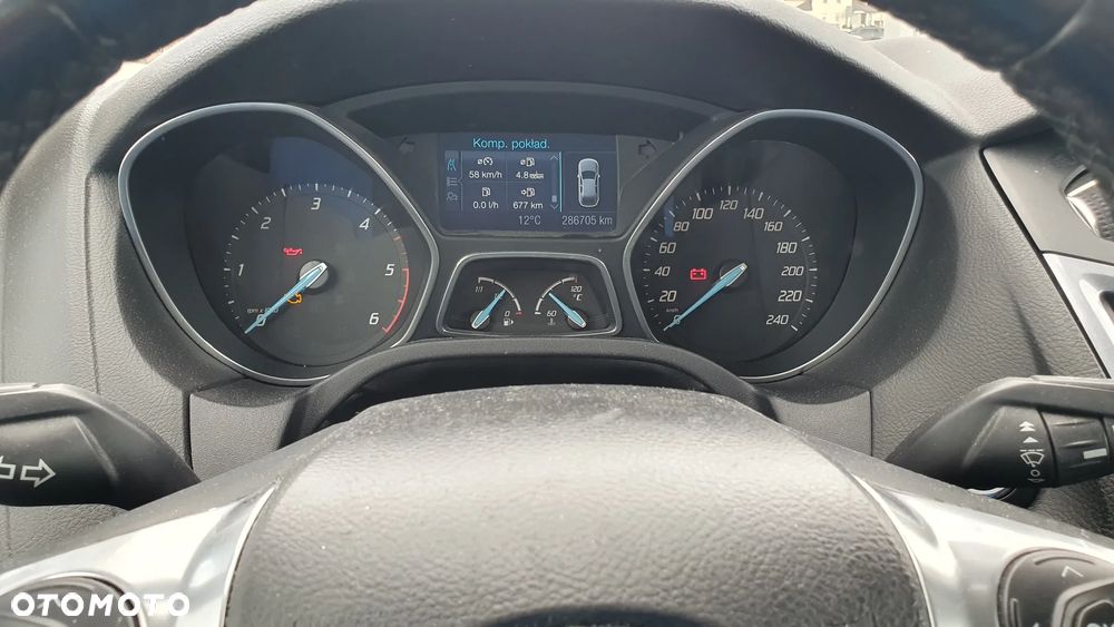 Ford Focus SW 2.0 TDCi Titanium - 16