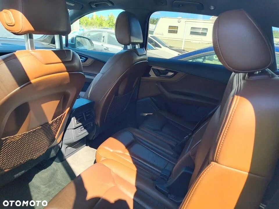 Audi Q7 - 8