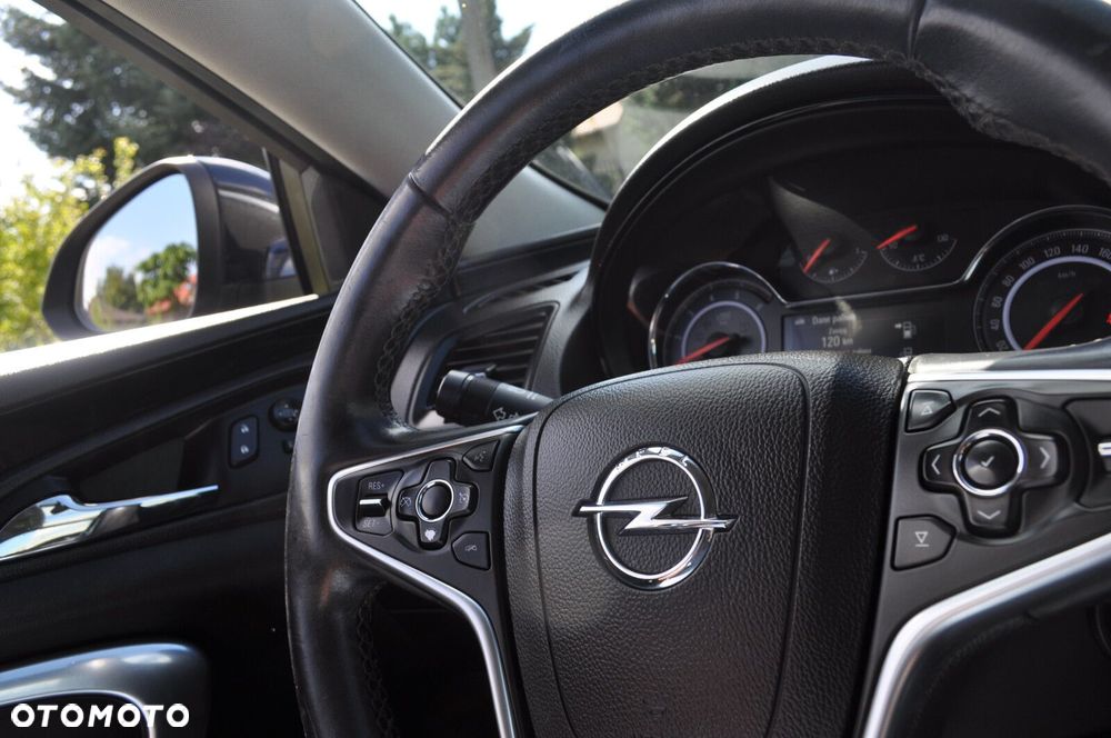 Opel Insignia - 14