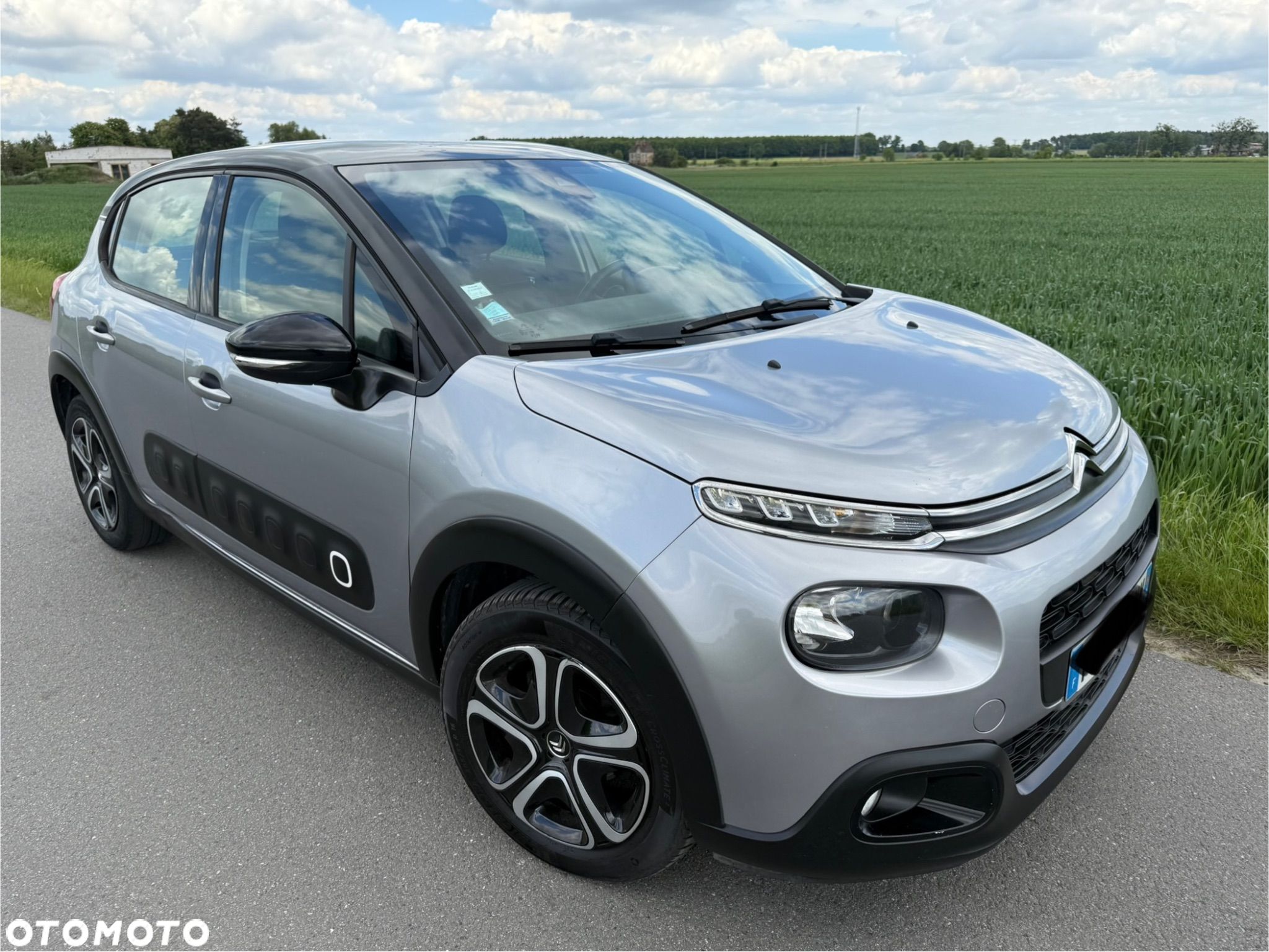 Citroën C3 1.2 PureTech Shine - 1