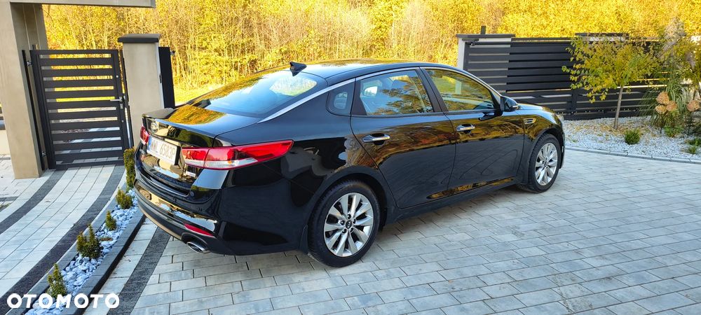Kia Optima - 13