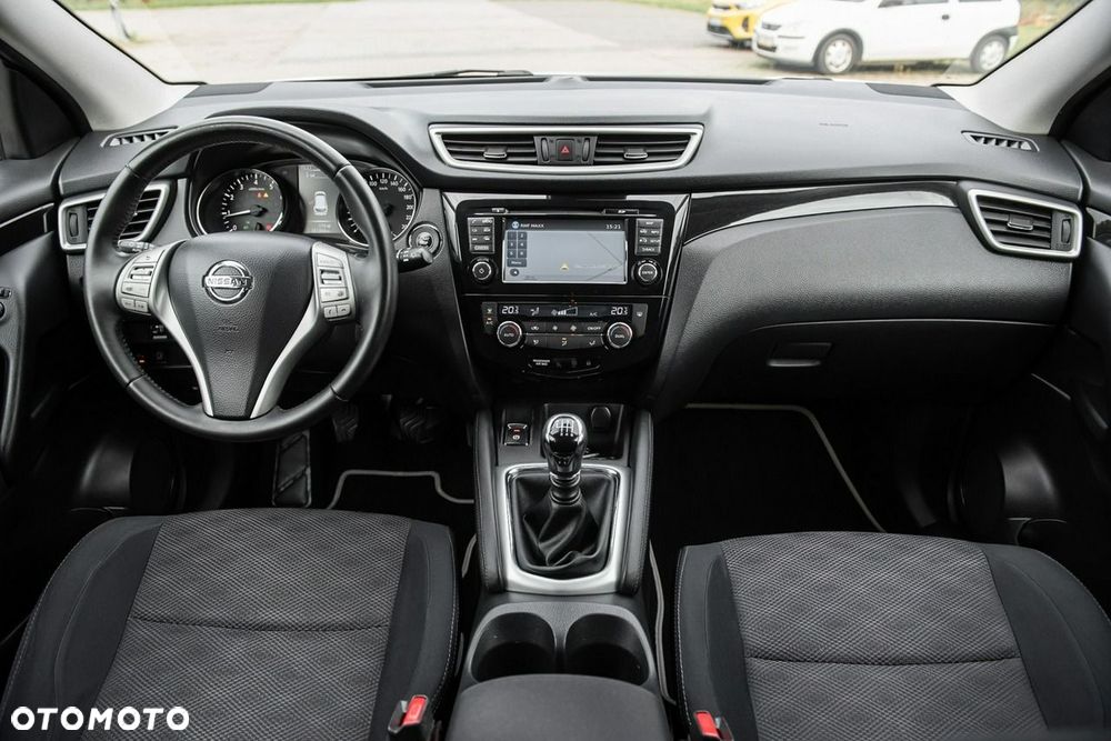 Nissan Qashqai 1.2 DIG-T N-Connecta - 6