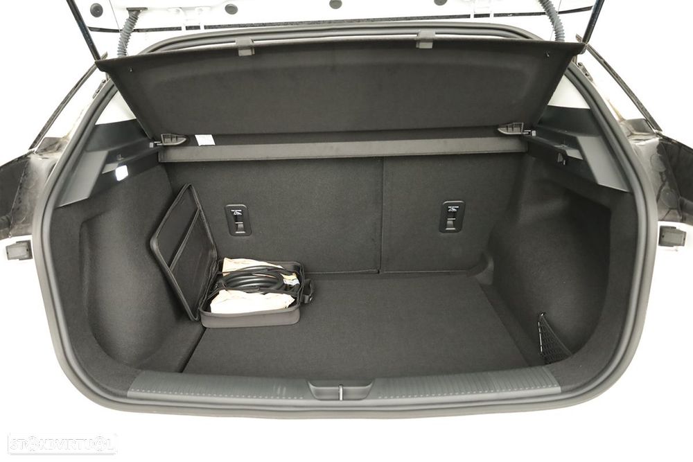 MG MG4 64 kWh Comfort - 22