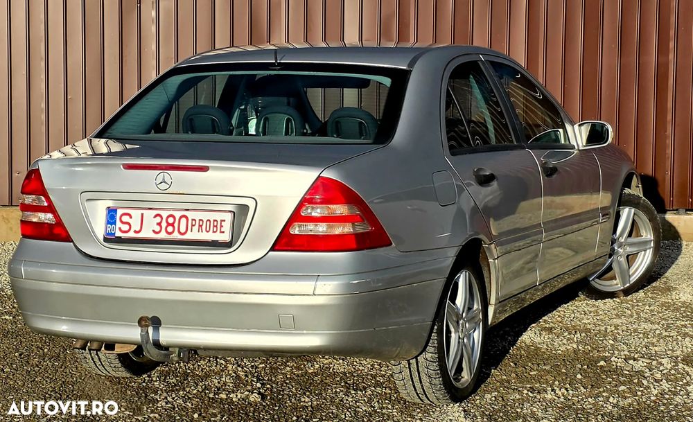 Mercedes-Benz C - 3