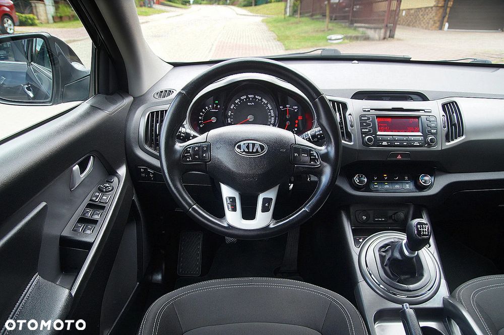 Kia Sportage 1.6 GDI 2WD ISG Attract - 12