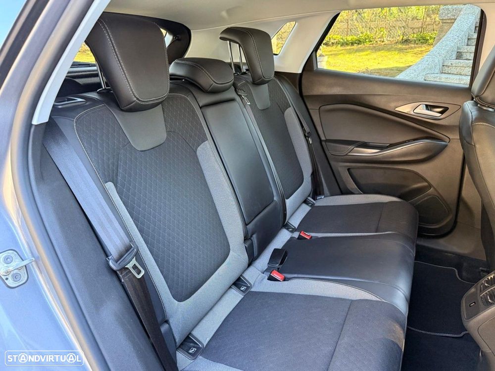 Opel Grandland X 1.5 CDTI Design & Tech - 36