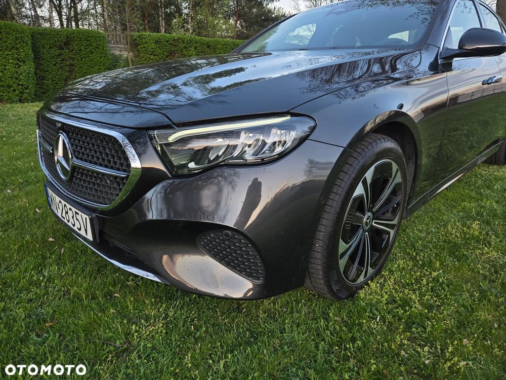 Mercedes-Benz E-Class 2025 photo 5