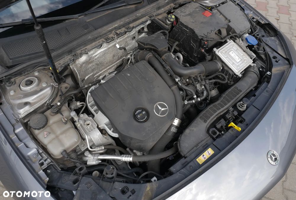 Mercedes-Benz CLA 200 7G-DCT Progressive Line Advanced - 41