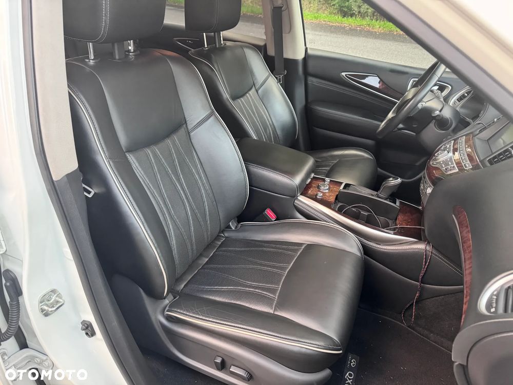Infiniti QX60 3.5 Hi-Tech - 17