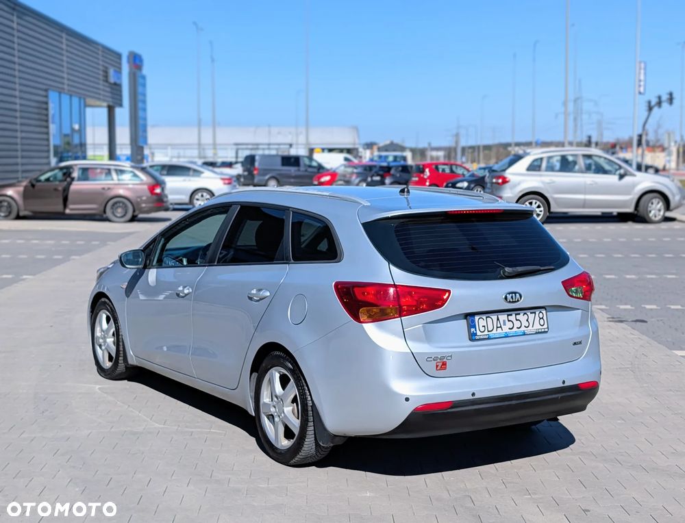 Kia Ceed 1.6 CRDi L Business Line - 2