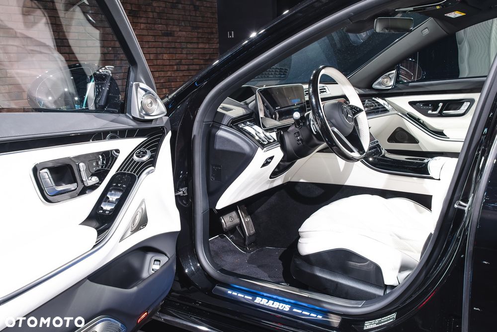 Mercedes-Benz Maybach Klasa S 680 4-Matic - 16