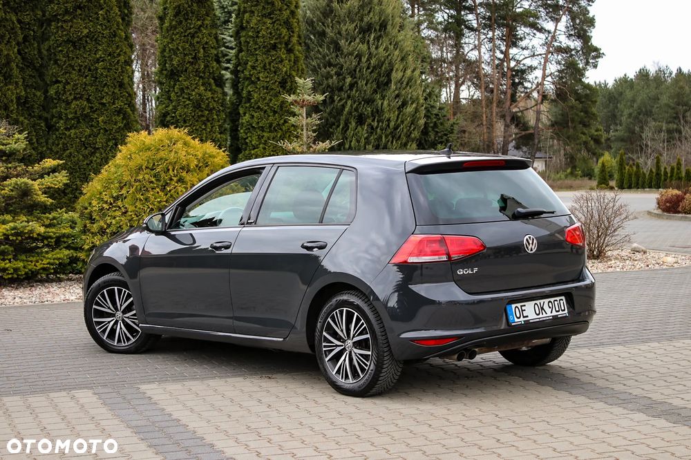 Volkswagen Golf 2.0 TDI BlueMotion Technology Allstar - 14