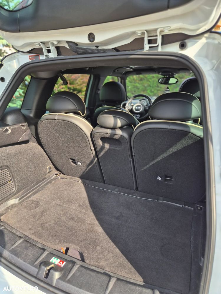 Mini Countryman - 24