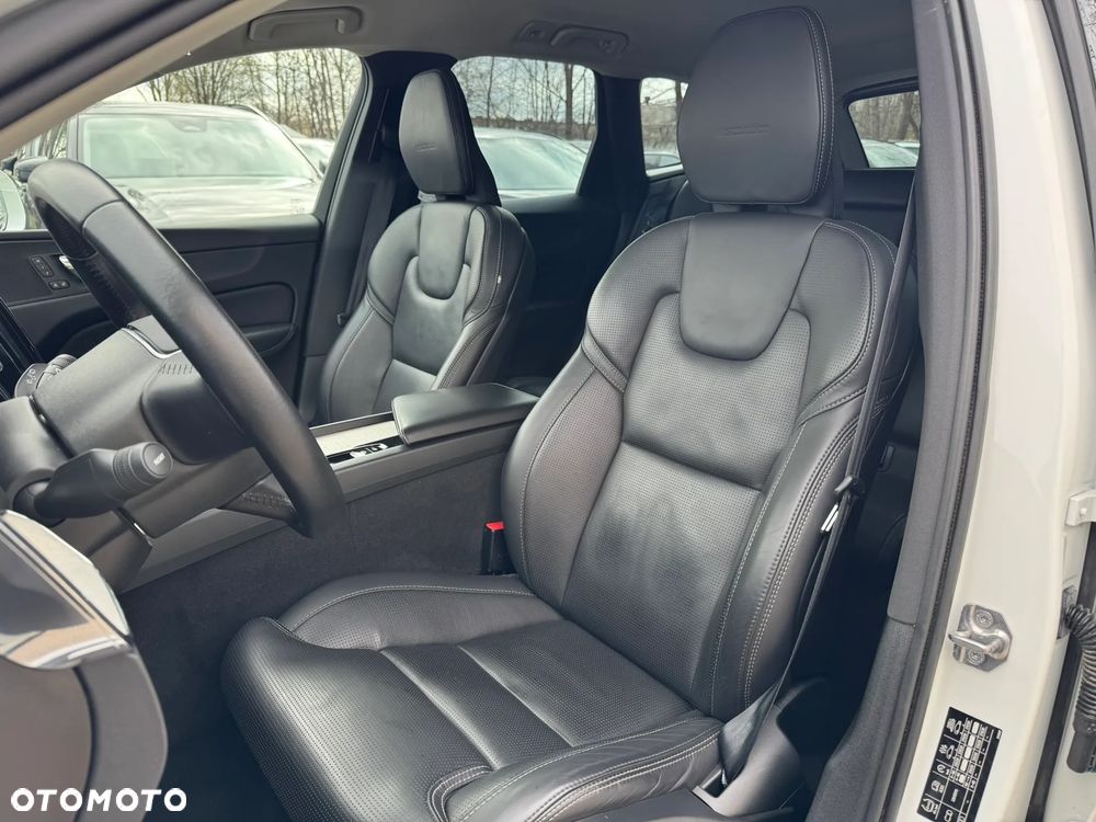 Volvo XC 60 B4 D AWD Inscription - 5